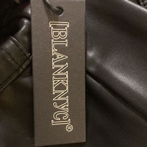 Blank NYC Black Faux Leather Flare Pants High Rise Vegan Leather Size 31 NWT - Picture 8 of 8